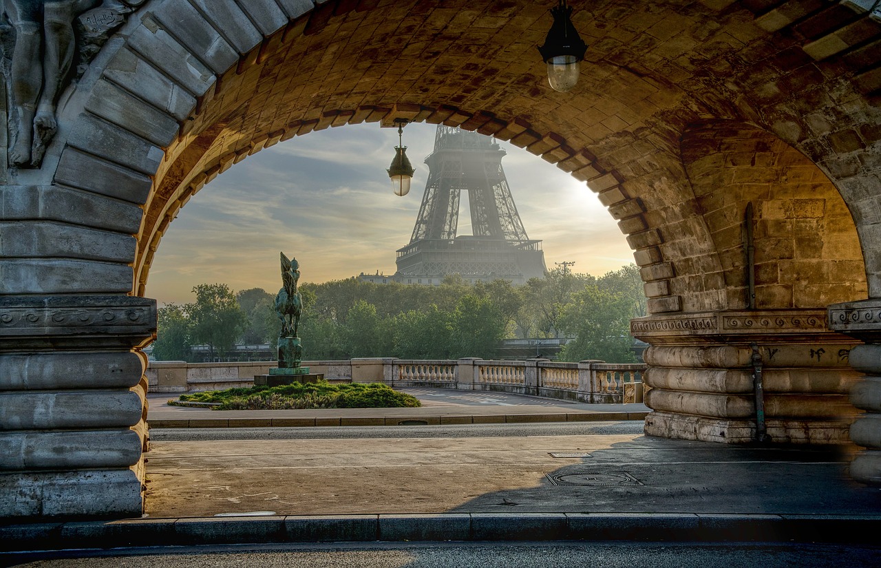 découvrez tout sur les jeux olympiques de paris 2024, un événement qui s'annonce exceptionnel avec des compétitions de haut niveau, des athlètes inspirants, et une célébration inoubliable du sport et de la diversité. ne manquez pas cette opportunité de vivre l'énergie olympique au cœur de la capitale française!