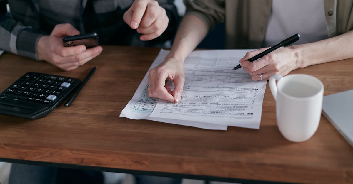 découvrez l'économie collaborative, un modèle innovant qui transforme la façon dont nous consommons et partageons des ressources. explorez les tendances, les opportunités et les impacts socio-économiques de cette nouvelle dynamique qui favorise la coopération et la durabilité.
