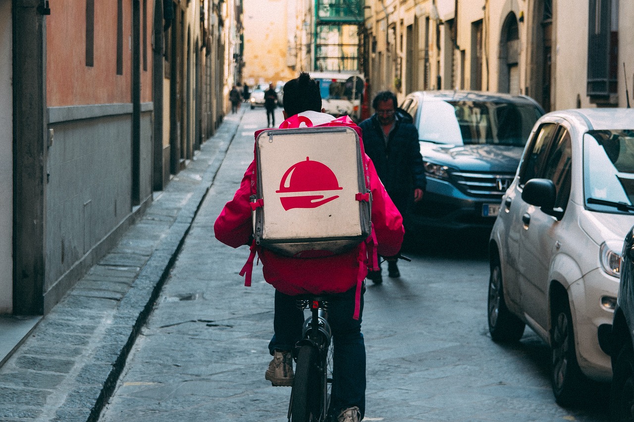 découvrez notre service de livraison durable qui allie efficacité et respect de l'environnement. optez pour une méthode de livraison éco-responsable qui réduit votre empreinte carbone tout en garantissant la satisfaction de vos besoins. rejoignez le mouvement vers une logistique verte dès aujourd'hui.